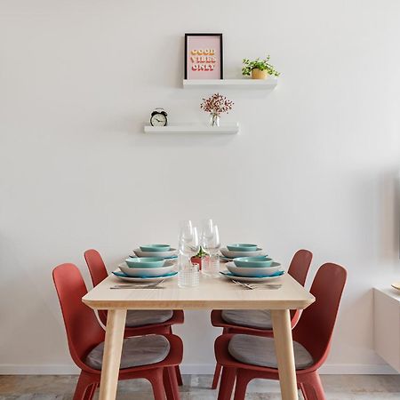 Fully Equipped Apartments With Terraces, Free Garage Parking, Netflix & Ac - By Apartmany Slapanice Cz Exteriér fotografie