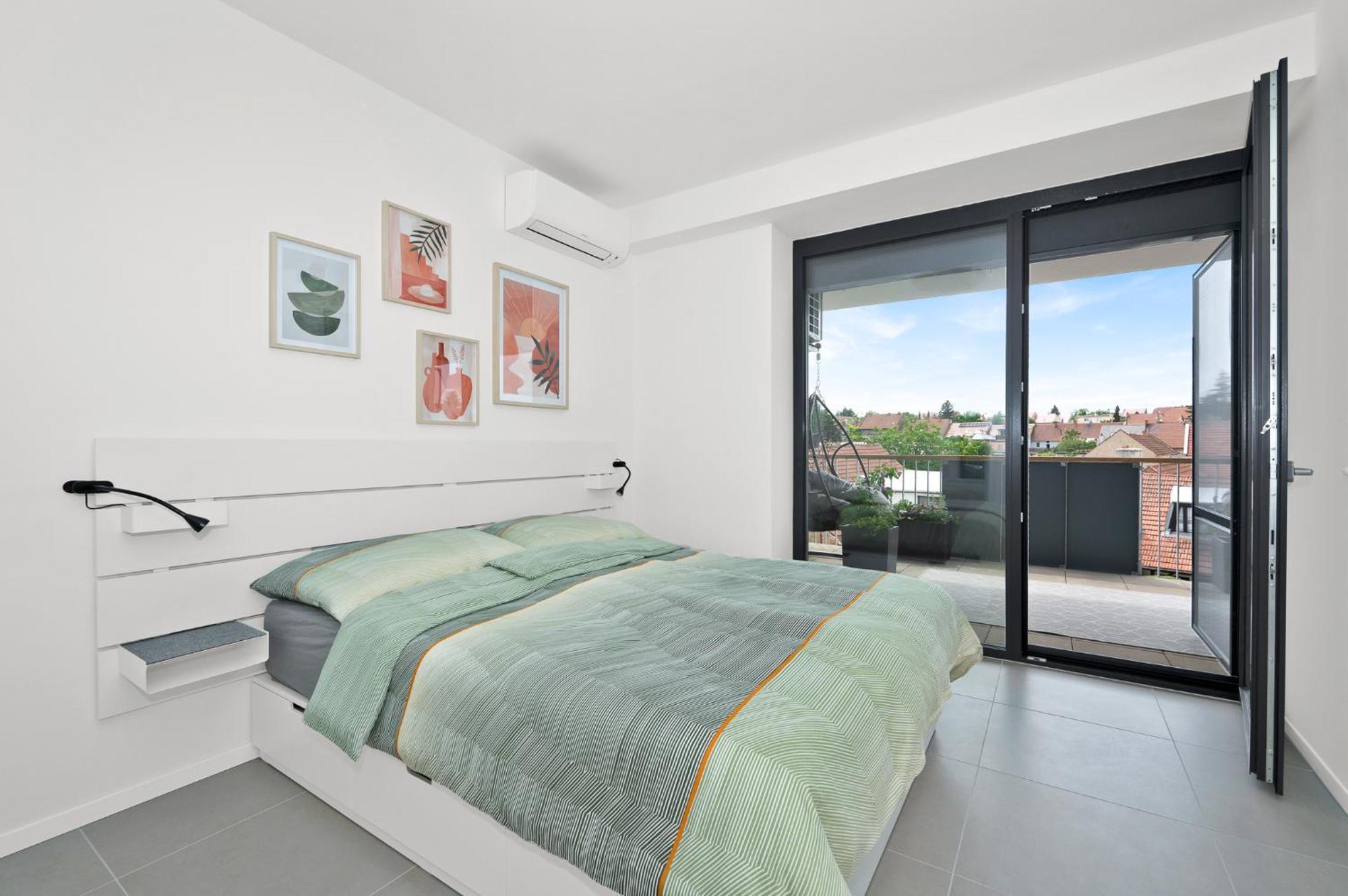 Fully Equipped Apartments With Terraces, Free Garage Parking, Netflix & Ac - By Apartmany Slapanice Cz Exteriér fotografie